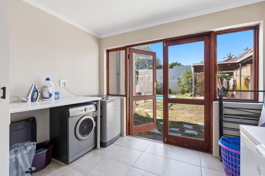 3 Bedroom Property for Sale in Pinelands Western Cape